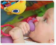 החמרה בתקני צעצועי תינוקות וילדים המכילים מגנטים